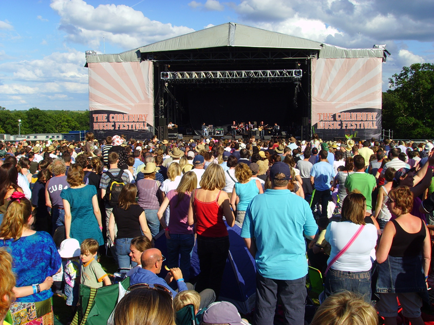 A slightly bigger crowd for The Proclaimers.